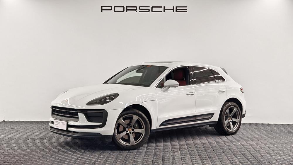 Porsche Macan 2025 — фото автомобиля