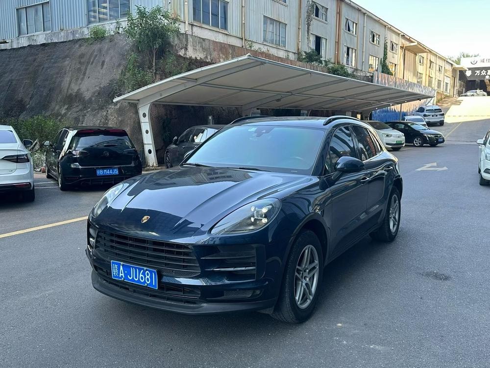 Porsche Macan 2020 — фото автомобиля
