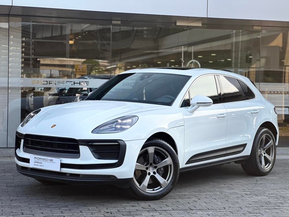 Porsche Macan 2025 — фото автомобиля