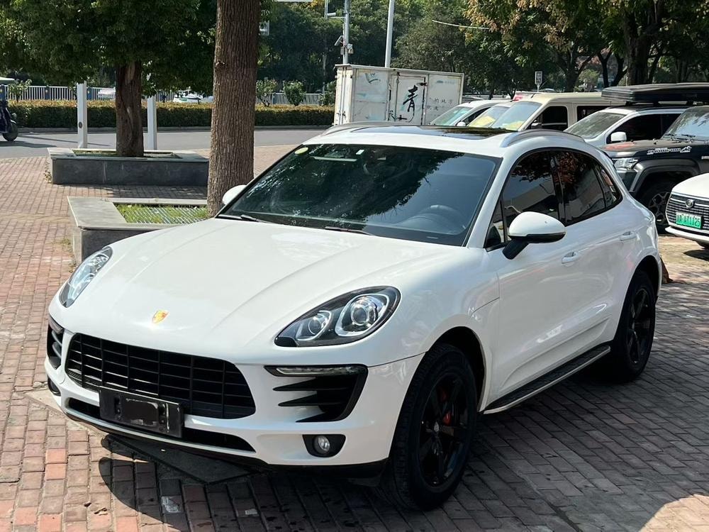 Porsche Macan 2016 — фото автомобиля