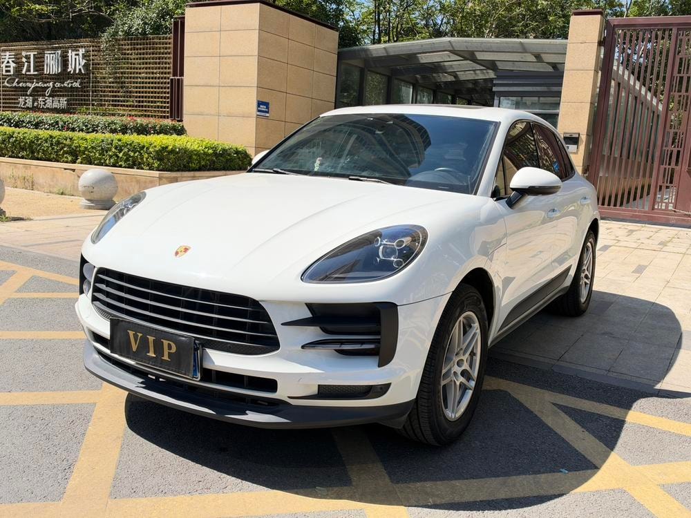 Porsche Macan 2020 — фото автомобиля