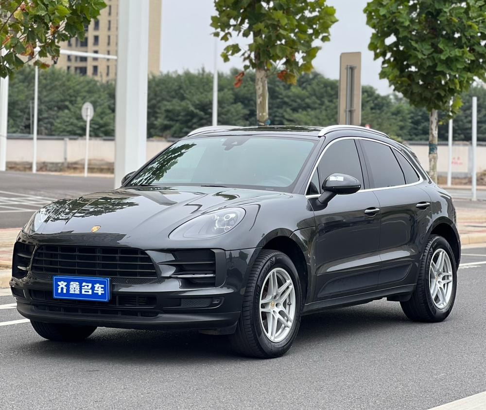 Porsche Macan 2020 — фото автомобиля