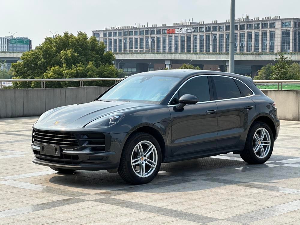 Porsche Macan 2021 — фото автомобиля 1