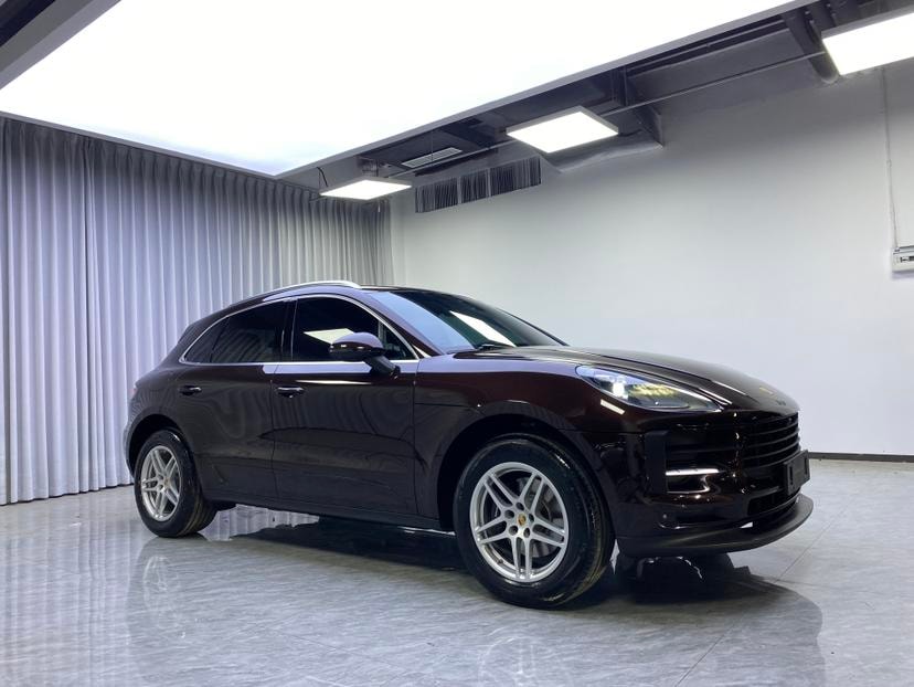 Porsche Macan 2021 — фото автомобиля