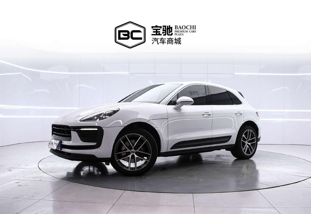 Porsche Macan 2025 — фото автомобиля 1