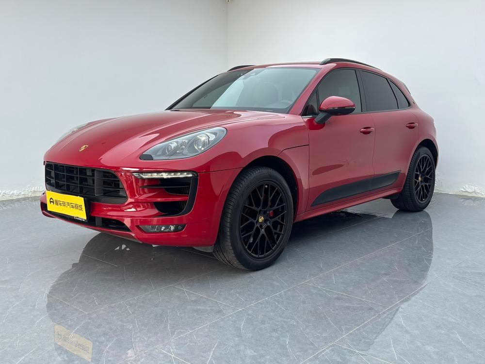 Porsche Macan 2017 — фото автомобиля