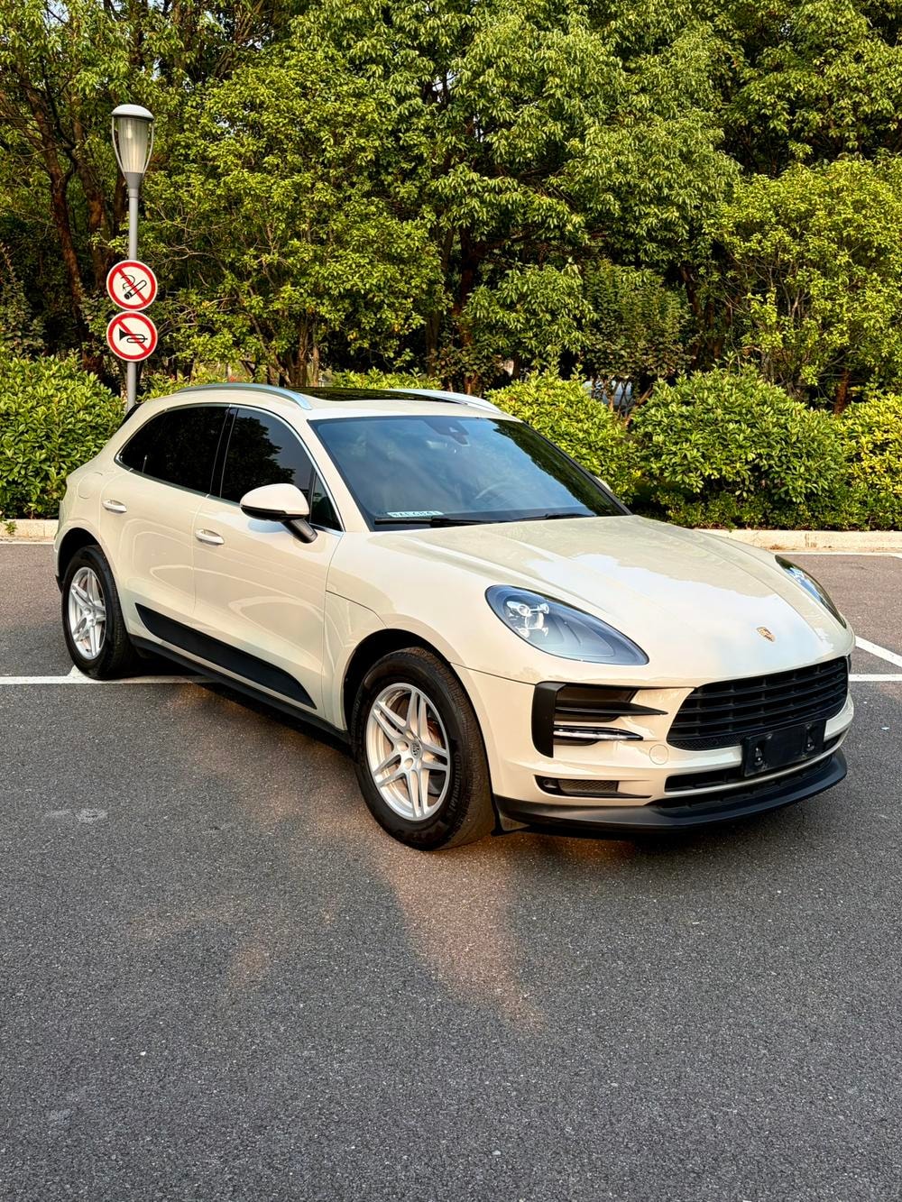 Porsche Macan 2018 — фото автомобиля