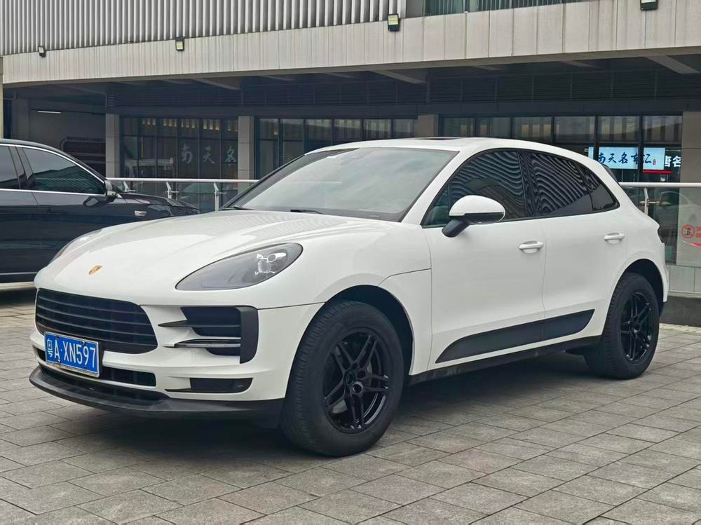 Porsche Macan 2018 — фото автомобиля