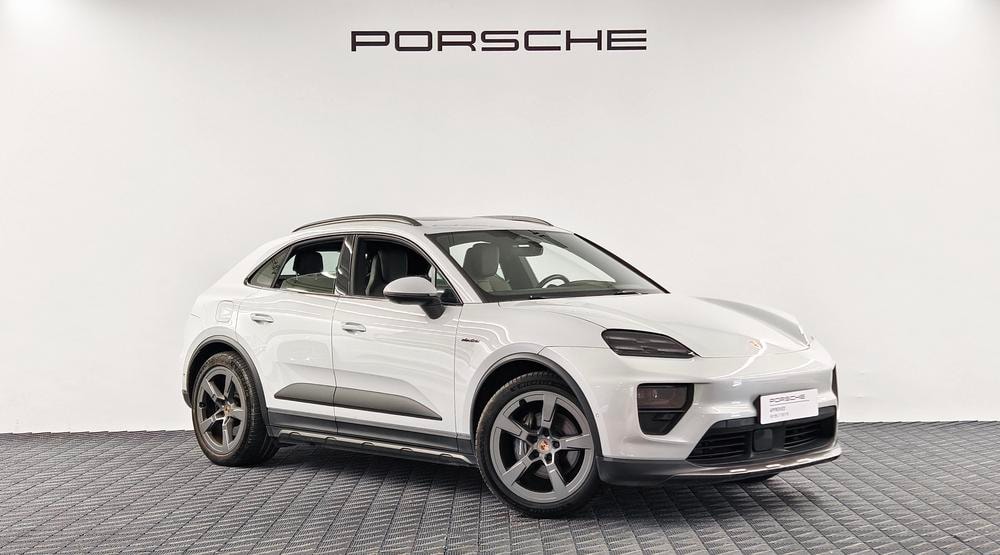 Porsche Macan EV 2024 — фото автомобиля