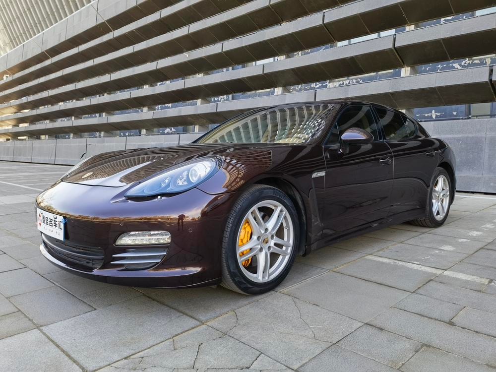 Porsche Panamera 2010 — фото автомобиля