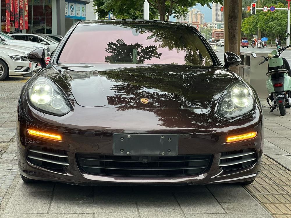 Porsche Panamera 2014 — фото автомобиля