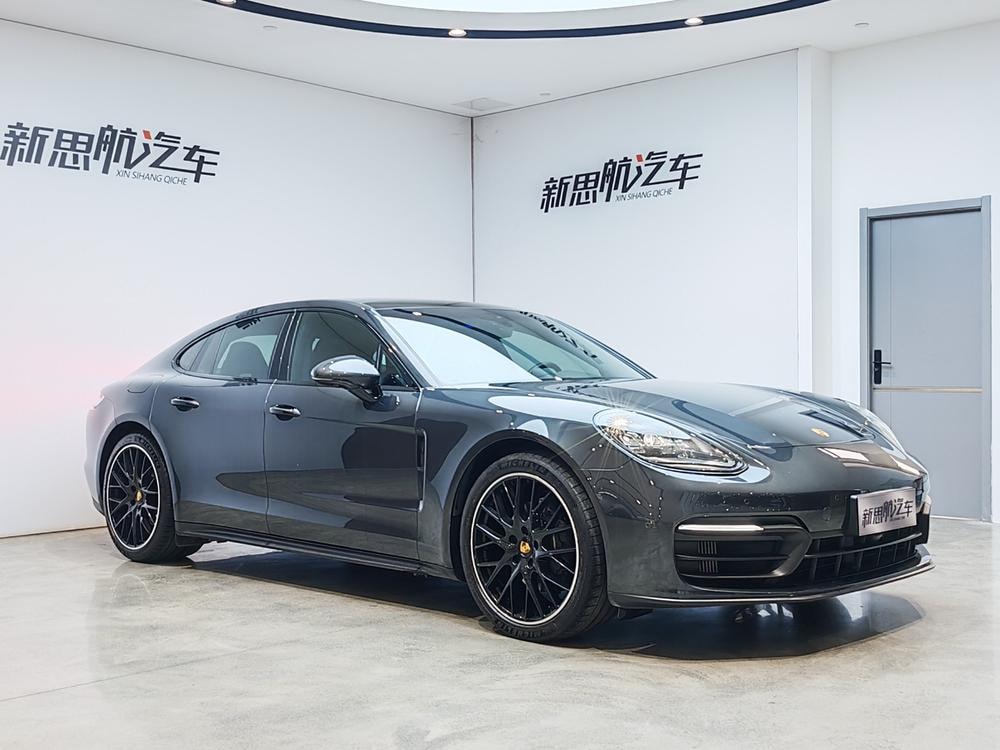 Porsche Panamera 2023 — фото автомобиля 1