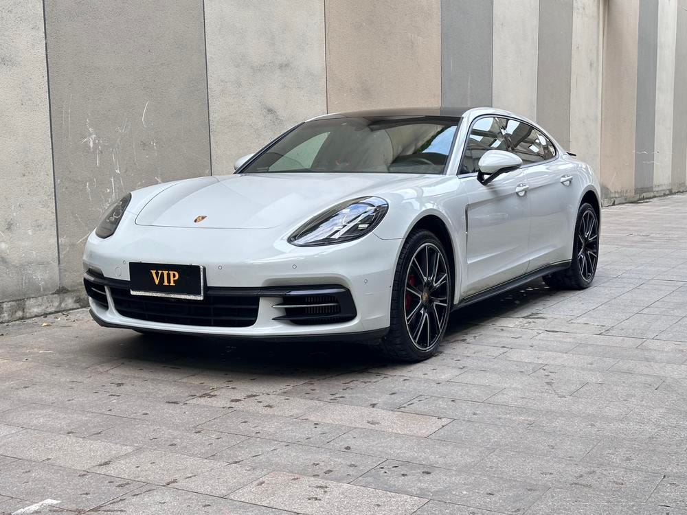 Porsche Panamera 2019 — фото автомобиля