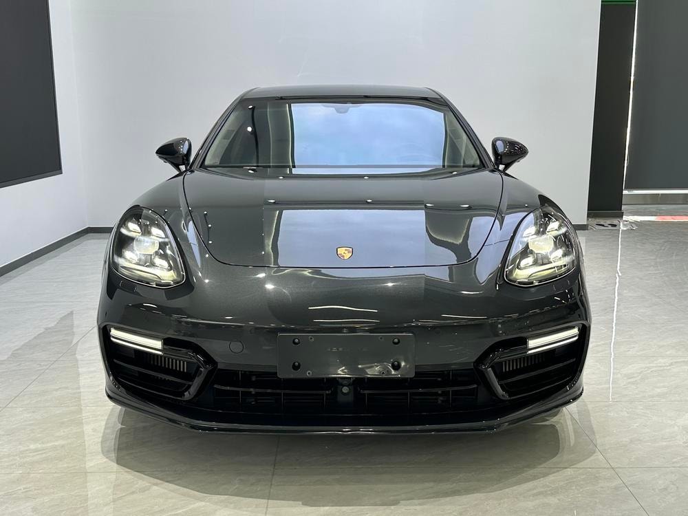 Porsche Panamera 2017 — фото автомобиля 1