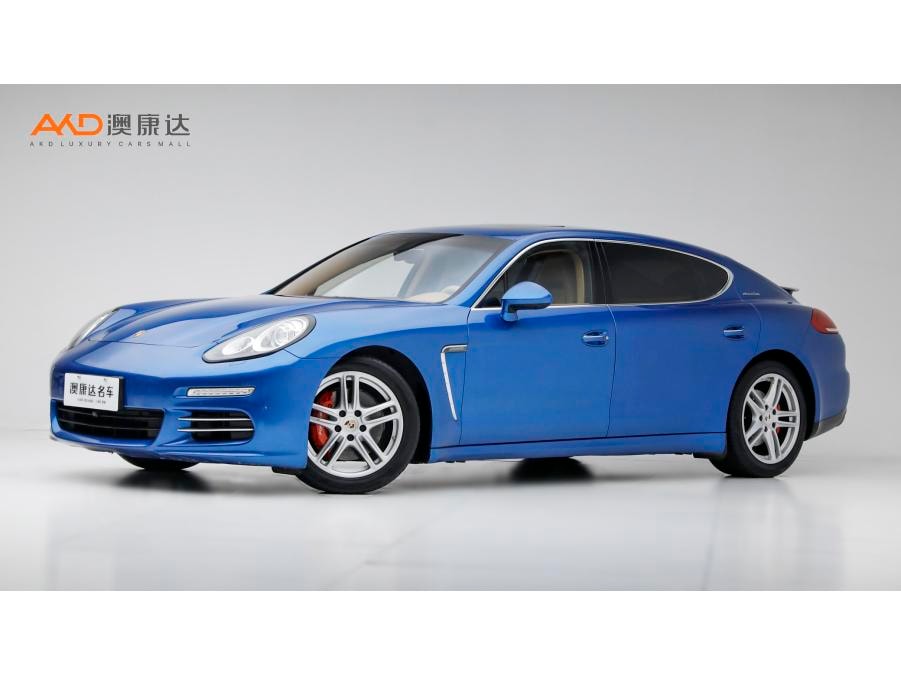 Porsche Panamera 2015 — фото автомобиля 1