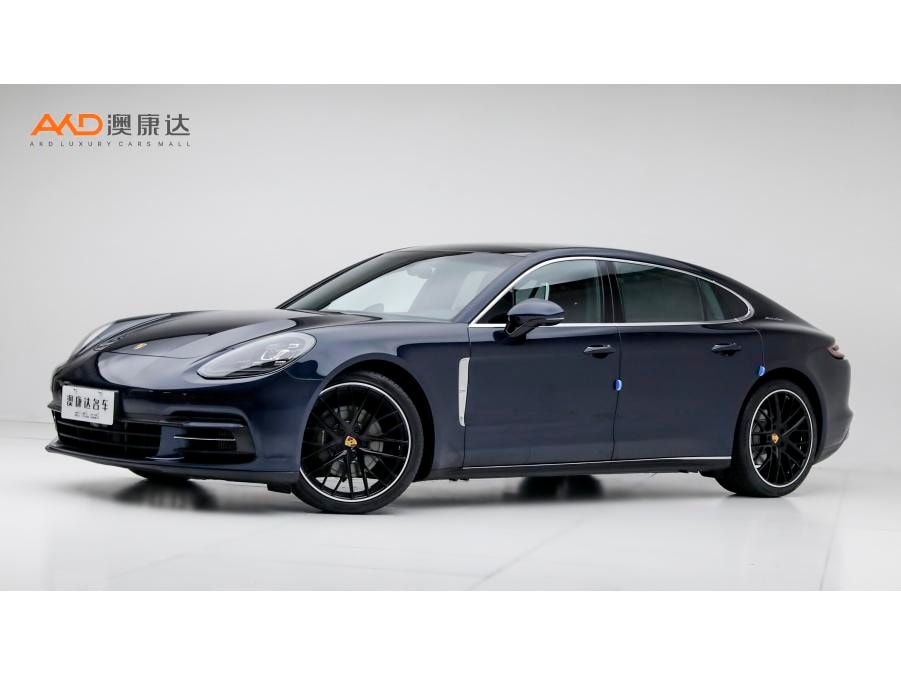 Porsche Panamera 2019 — фото автомобиля