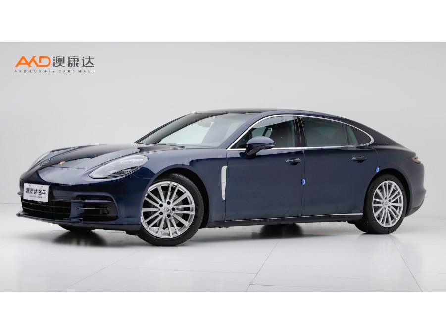 Porsche Panamera 2019 — фото автомобиля 1
