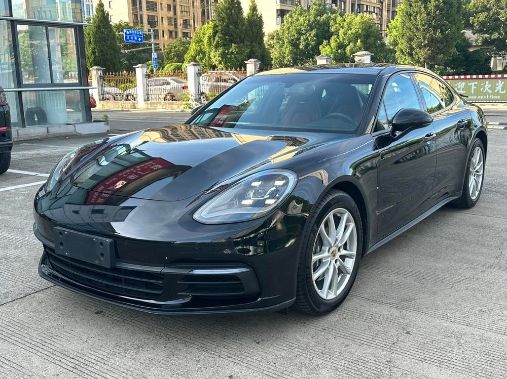 Porsche Panamera 2017 — фото автомобиля