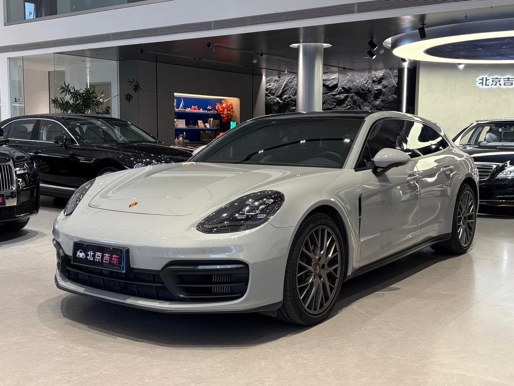 Porsche Panamera 2022 — фото автомобиля