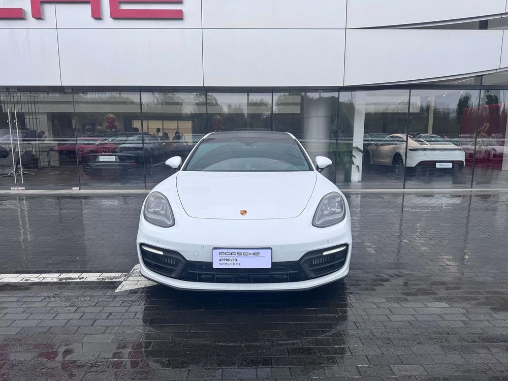 Porsche Panamera 2022 — фото автомобиля