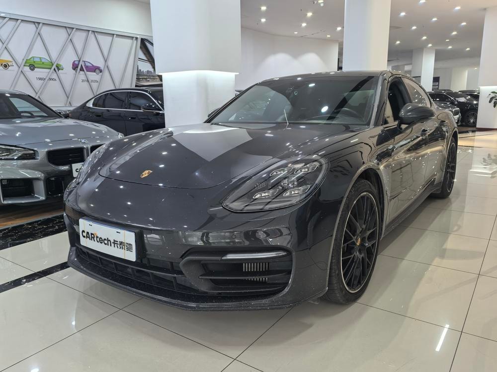 Porsche Panamera 2023 — фото автомобиля
