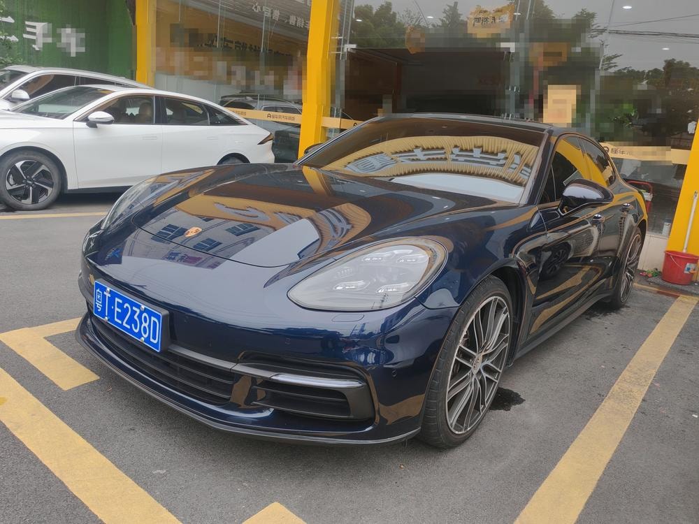 Porsche Panamera 2017 — фото автомобиля