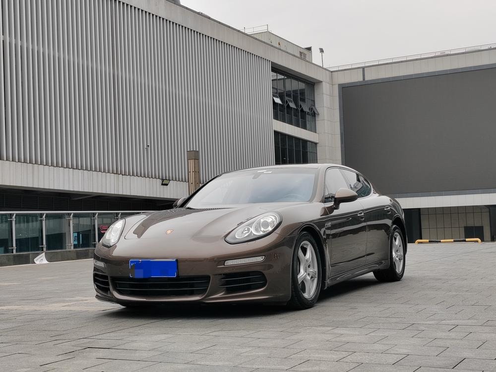 Porsche Panamera 2014 — фото автомобиля 1