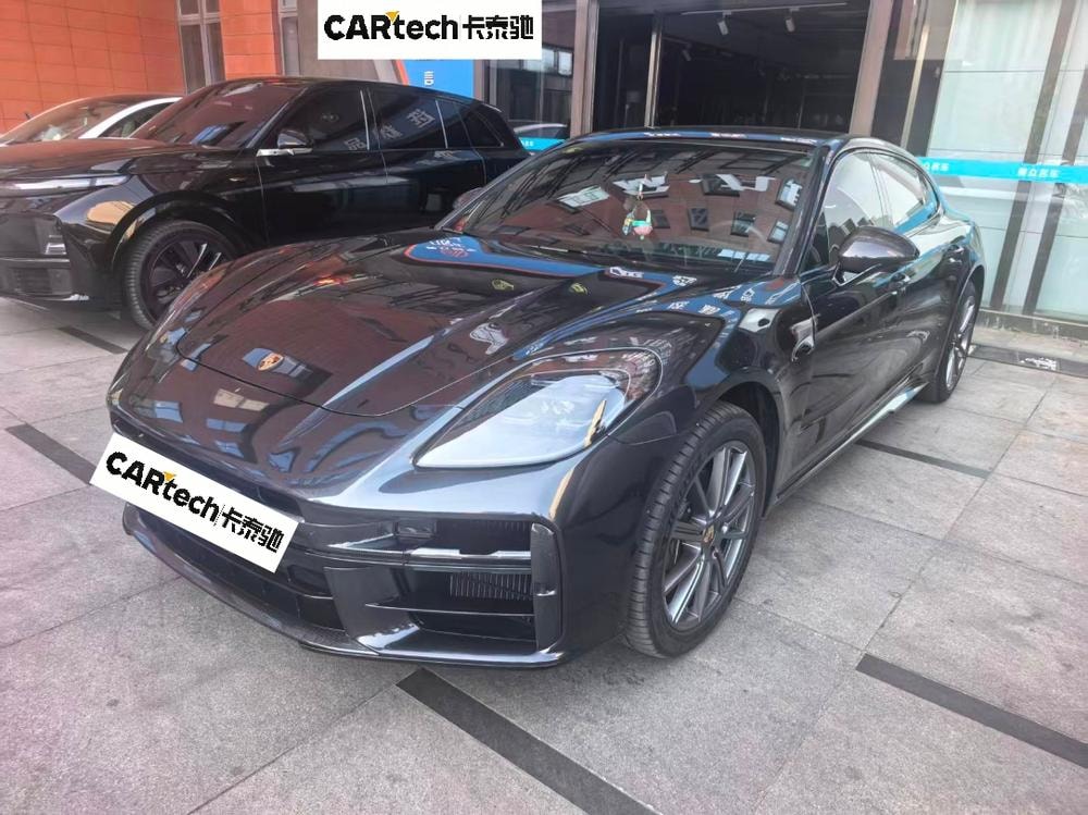 Porsche Panamera 2024 — фото автомобиля