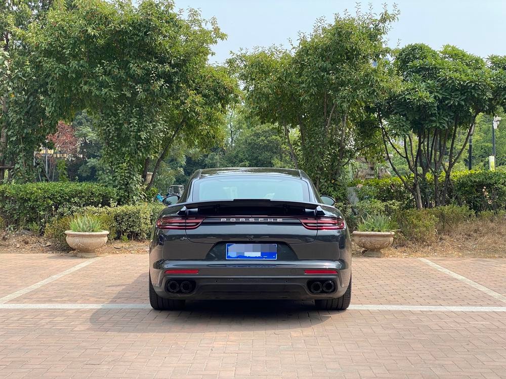Porsche Panamera 2019 — фото автомобиля