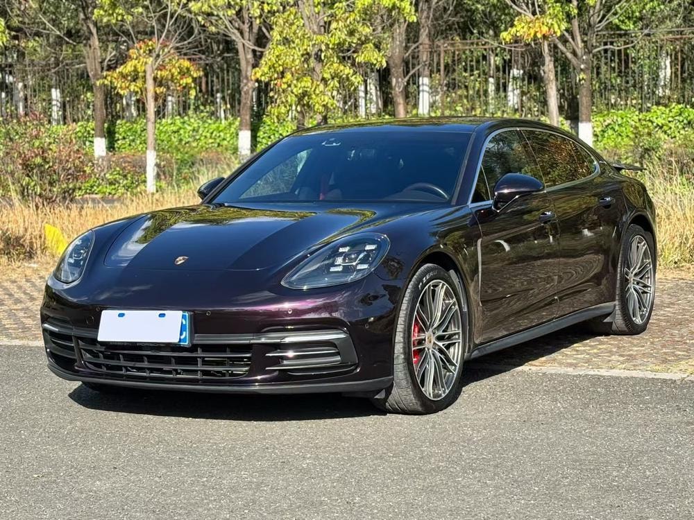 Porsche Panamera 2017 — фото автомобиля 1