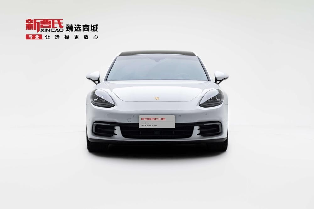 Porsche Panamera 2019 — фото автомобиля 1