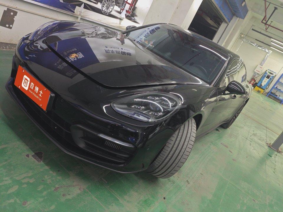 Porsche Panamera 2023 — фото автомобиля