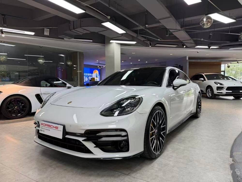 Porsche Panamera 2017 — фото автомобиля