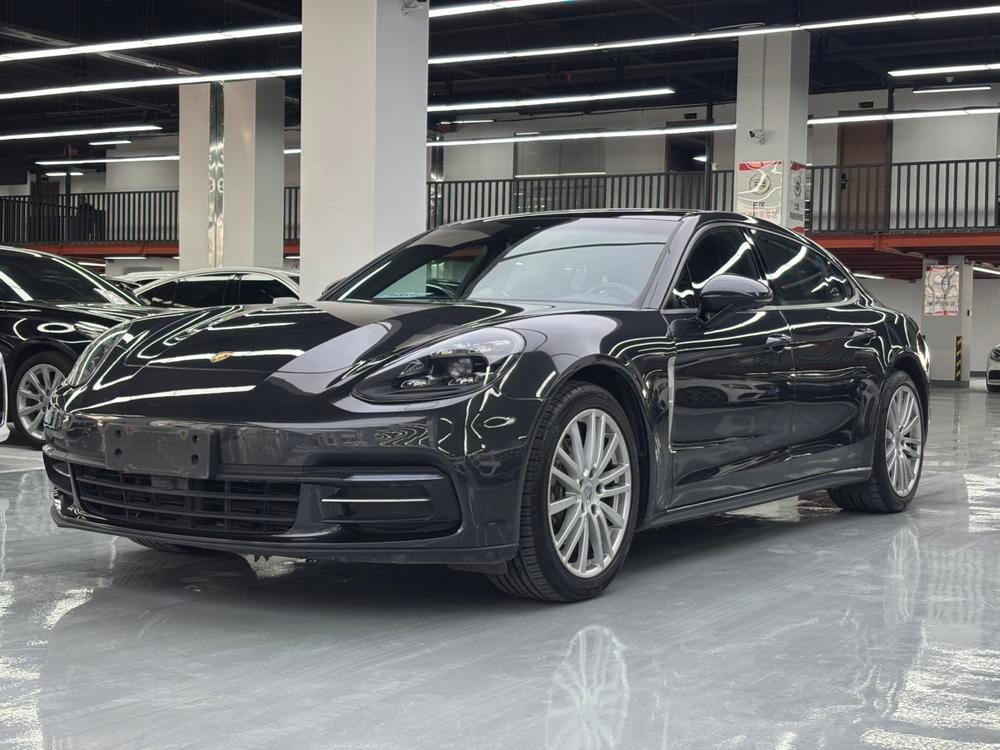 Porsche Panamera 2017 — фото автомобиля