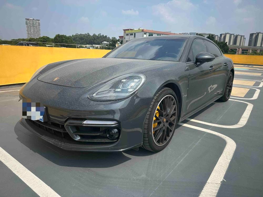 Porsche Panamera 2023 — фото автомобиля 1