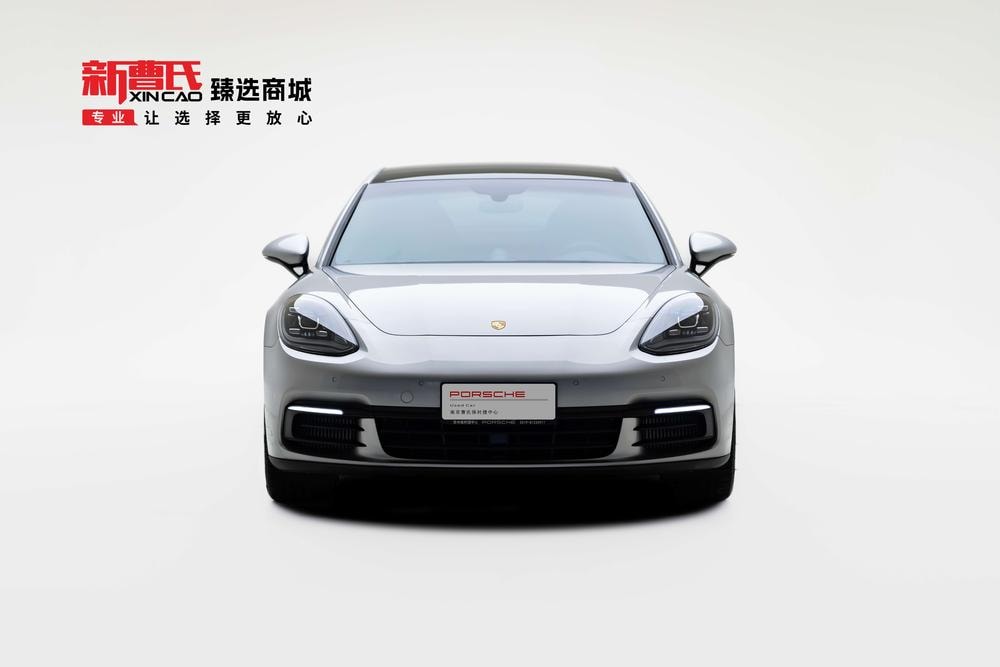 Porsche Panamera 2019 — фото автомобиля 1