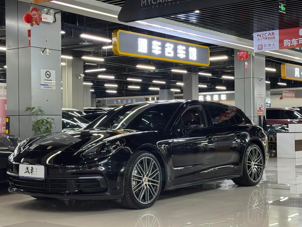 Porsche Panamera 2017 — фото автомобиля 1