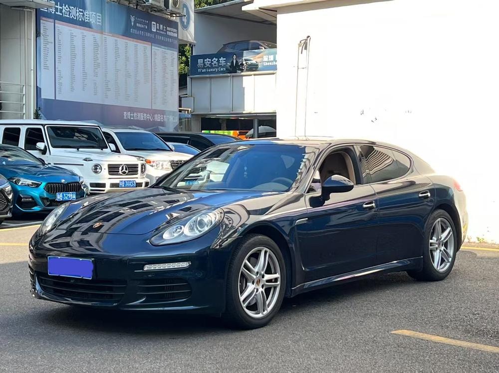 Porsche Panamera 2014 — фото автомобиля