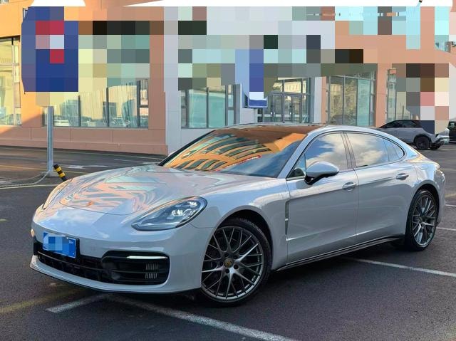 Porsche Panamera 2023 — фото автомобиля 1