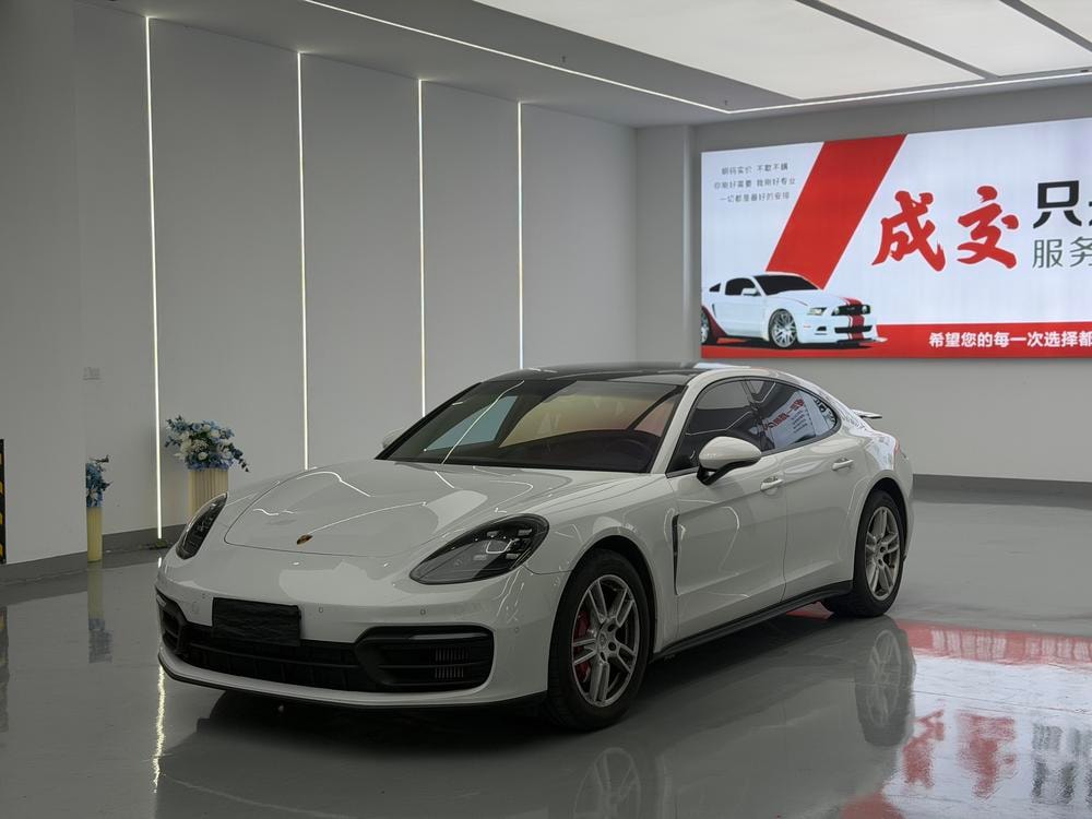 Porsche Panamera 2023 — фото автомобиля 1