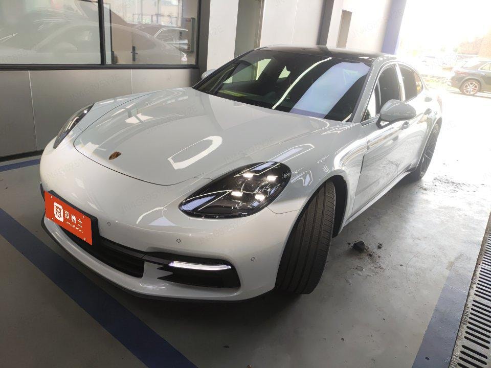 Porsche Panamera 2017 — фото автомобиля