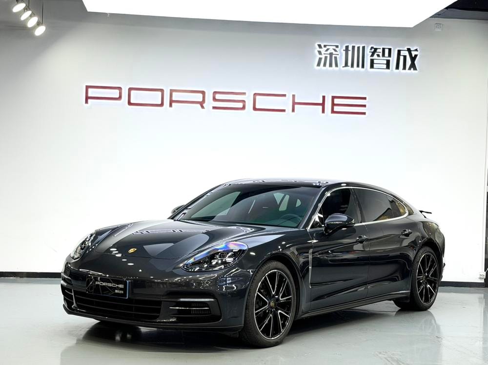 Porsche Panamera 2019 — фото автомобиля 1