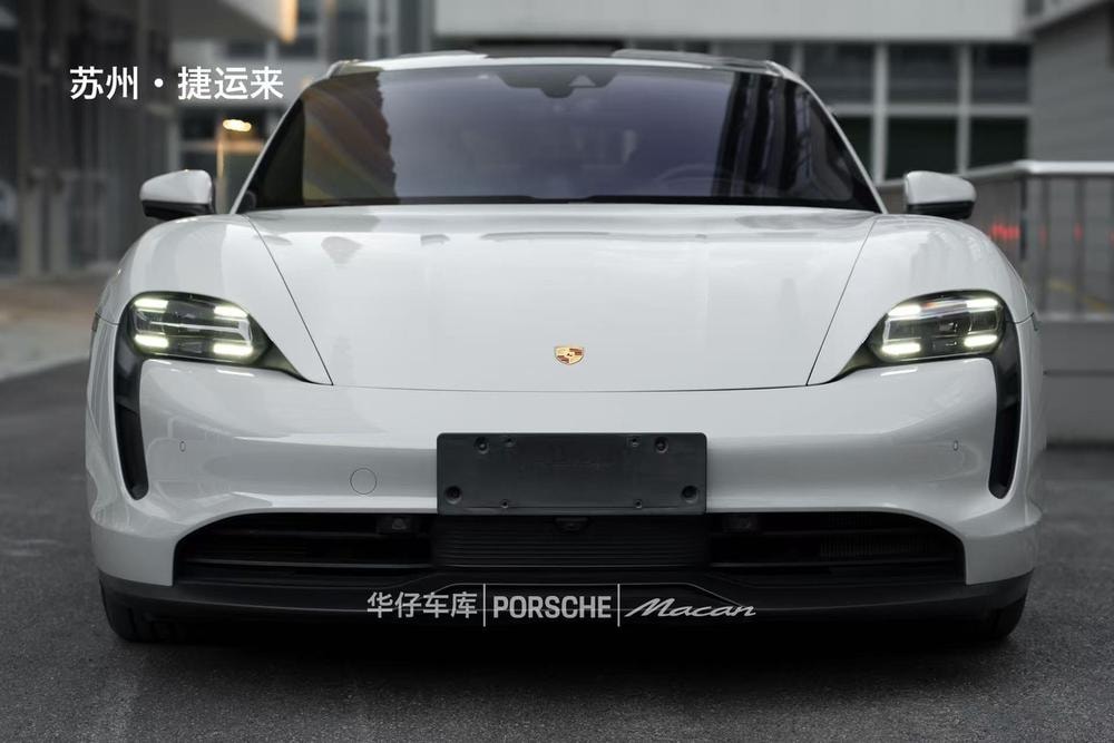 Porsche Taycan 2022 — фото автомобиля