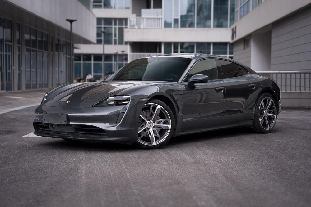 Porsche Taycan 2020 — фото автомобиля 1