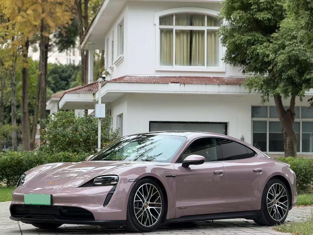 Porsche Taycan 2020 — фото автомобиля 1