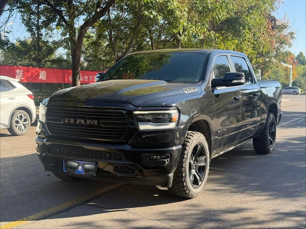 RAM 1500 Rev 2022 — фото автомобиля