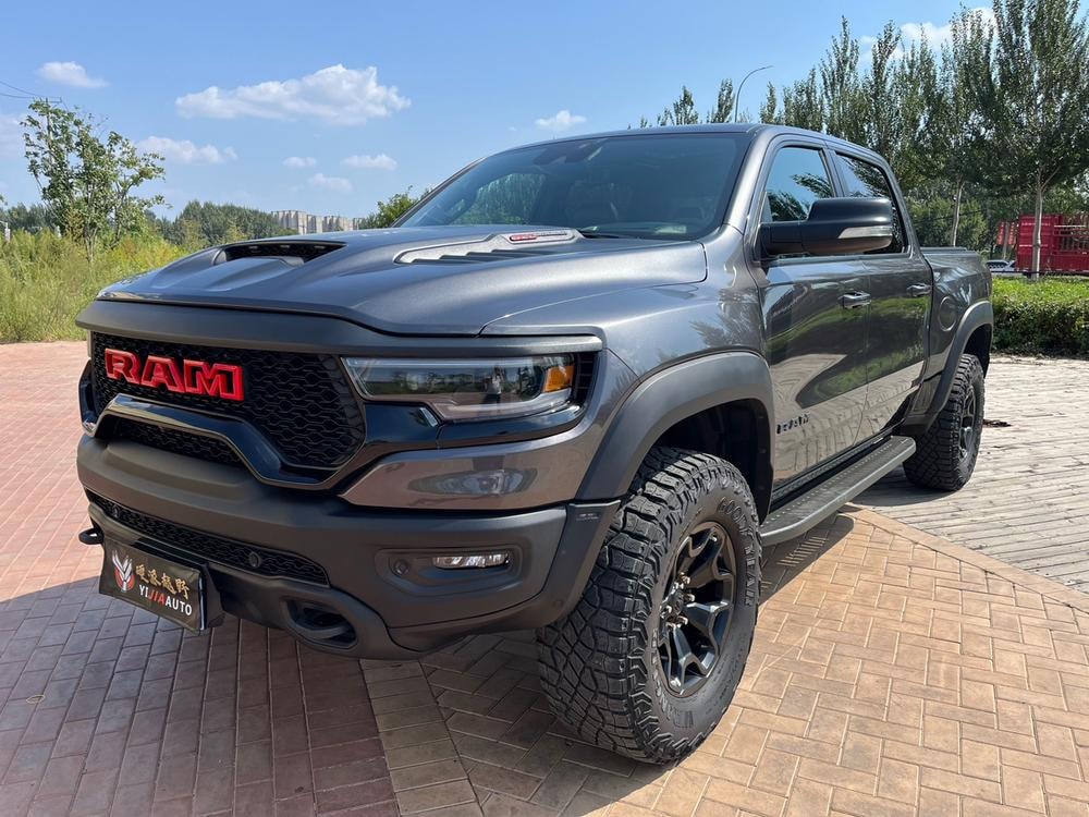 RAM Trucks 2022 — фото автомобиля 1