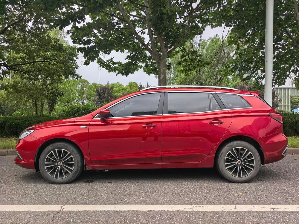 Roewe Ei5 2018 — фото автомобиля