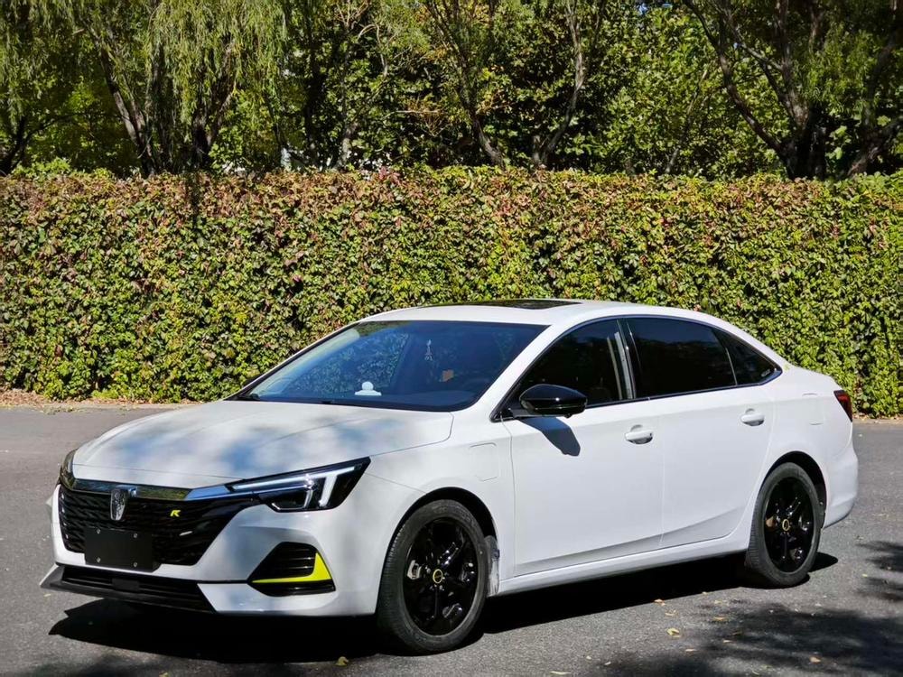 Roewe ei6 MAX 2021 — фото автомобиля