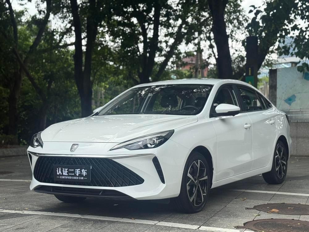 Roewe i5 2023 — фото автомобиля